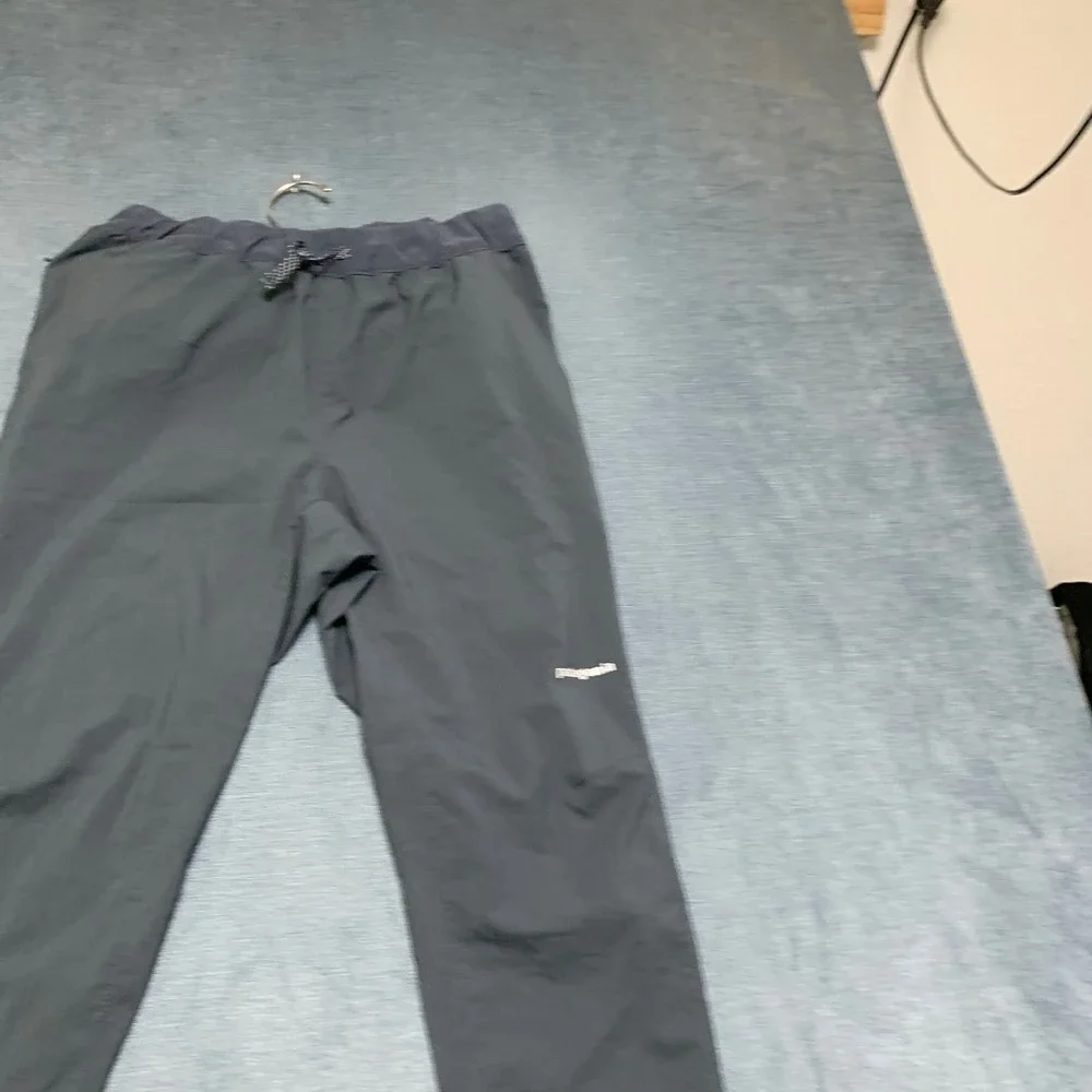 Patagonia Worn Wear Terrebonne Joggers Pants Mens S Gray Tapered Leg Drawstring